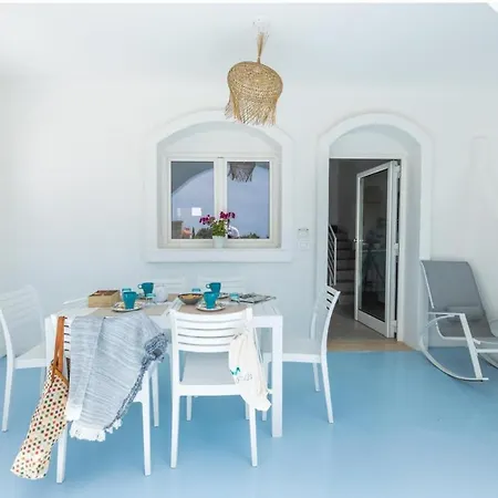 Salento Astrea Vista Mare アパート ポルト・チェザーレオ